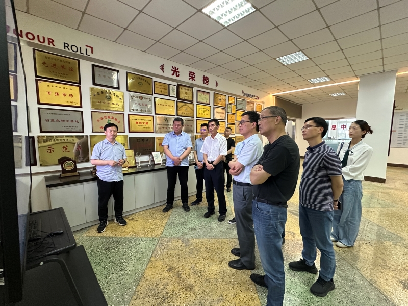 嘉兴市咨询委员会到朝阳农产品大市场考察调研